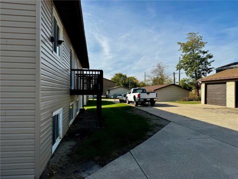 4006 Westover Road SE Cedar Rapids IA 52403
