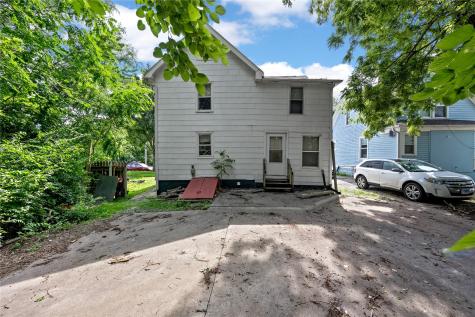 15 S Johnson Street Iowa City IA 52240