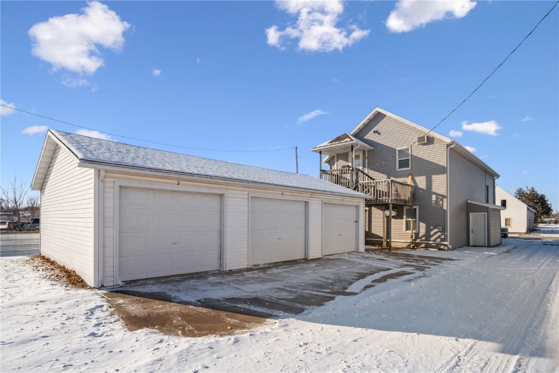 1550 Dows Street Ely IA 52227