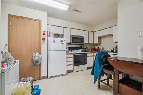 125 E Boyson Road Hiawatha IA 52233