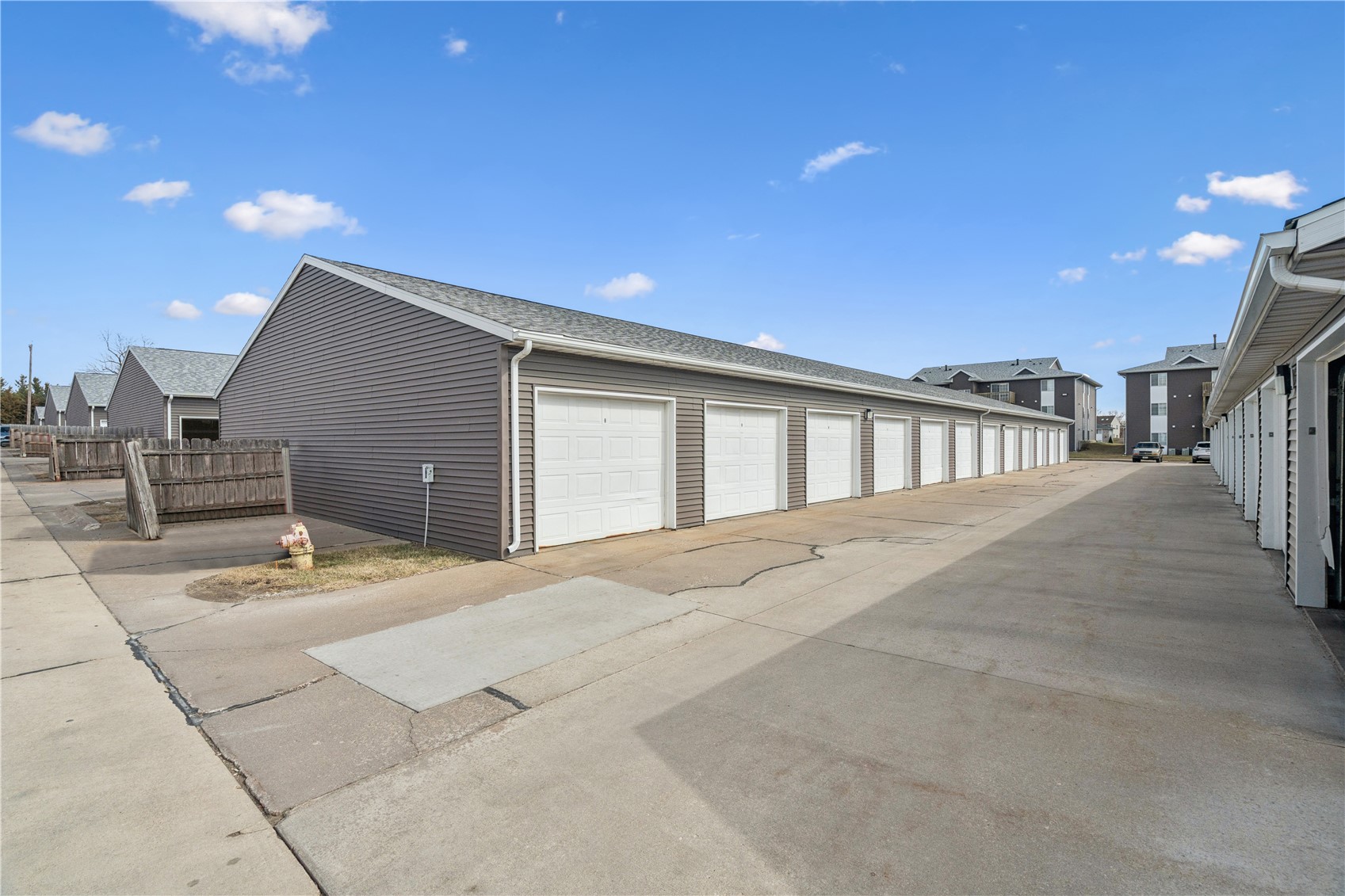 125 E Boyson Road Hiawatha IA 52233