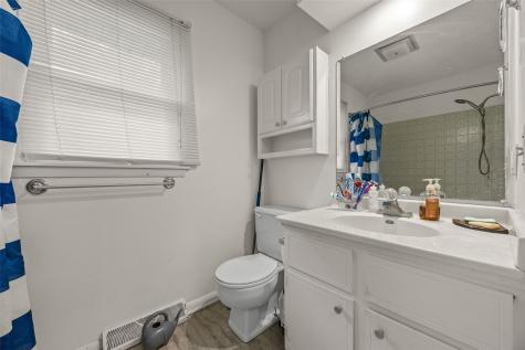 621 & 623 Westgate Street Iowa City IA 52246