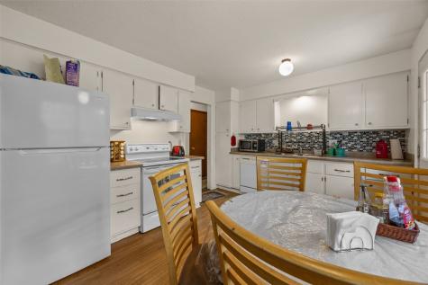 621 & 623 Westgate Street Iowa City IA 52246