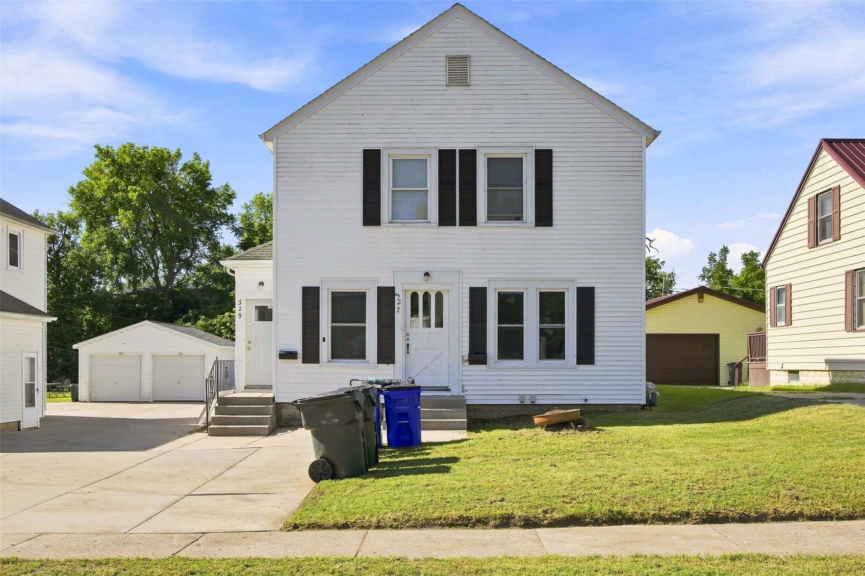 Cedar Rapids IA, 327 30TH Street Drive SE