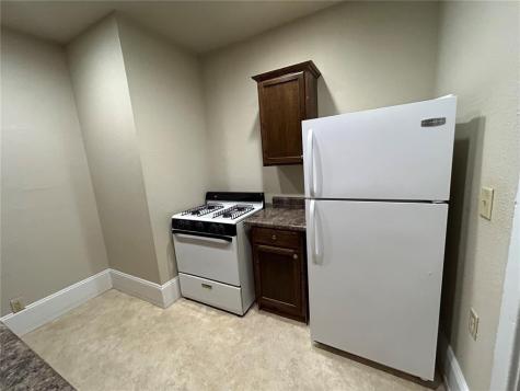 1735 C Avenue NE Cedar Rapids IA 52402