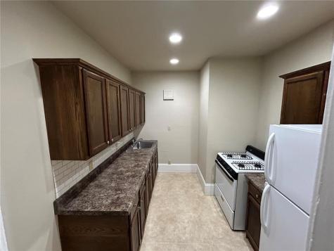 1735 C Avenue NE Cedar Rapids IA 52402