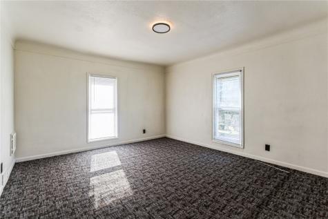1613 A Avenue NE Cedar Rapids IA 52402