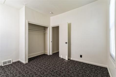 1613 A Avenue NE Cedar Rapids IA 52402