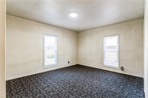 1613 A Avenue NE Cedar Rapids IA 52402