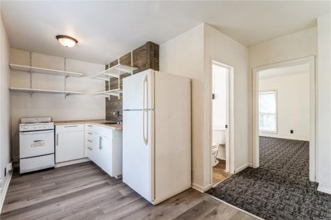 1613 A Avenue NE Cedar Rapids IA 52402
