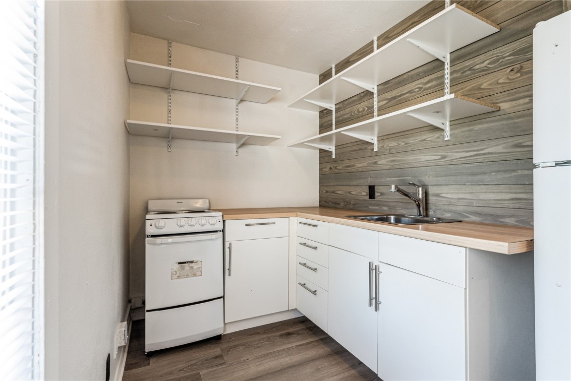 1613 A Avenue NE Cedar Rapids IA 52402