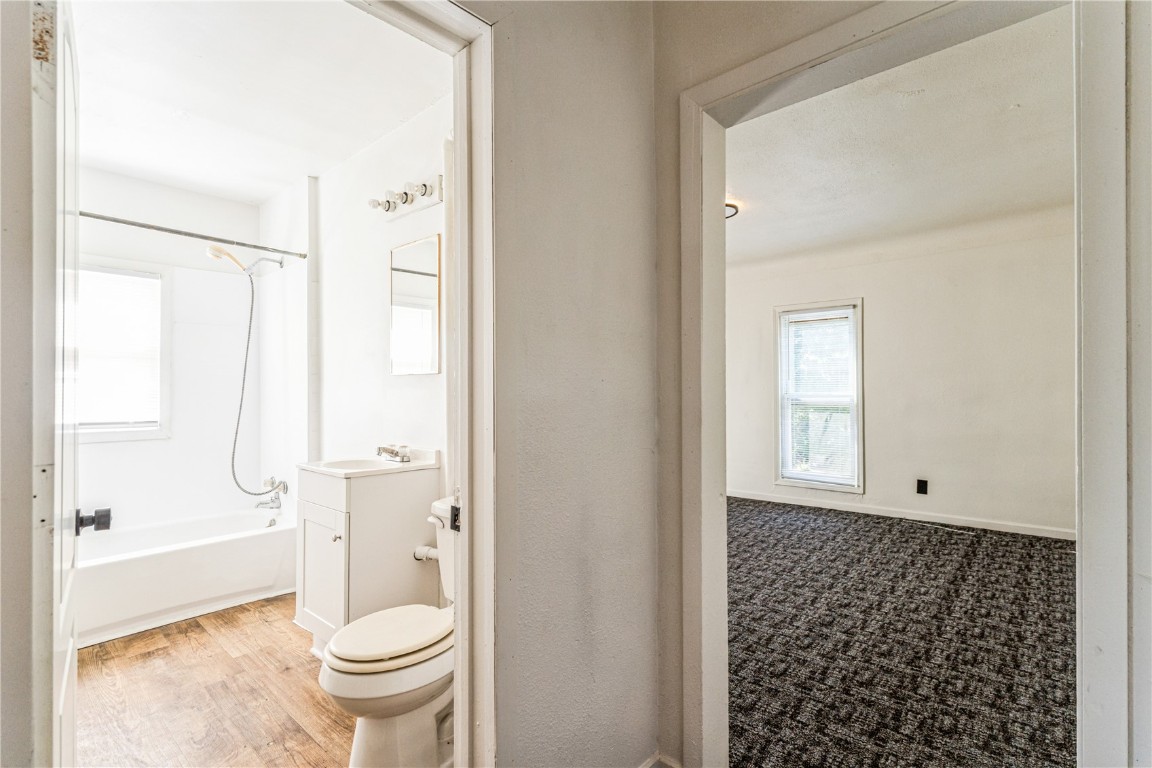 1613 A Avenue NE Cedar Rapids IA 52402