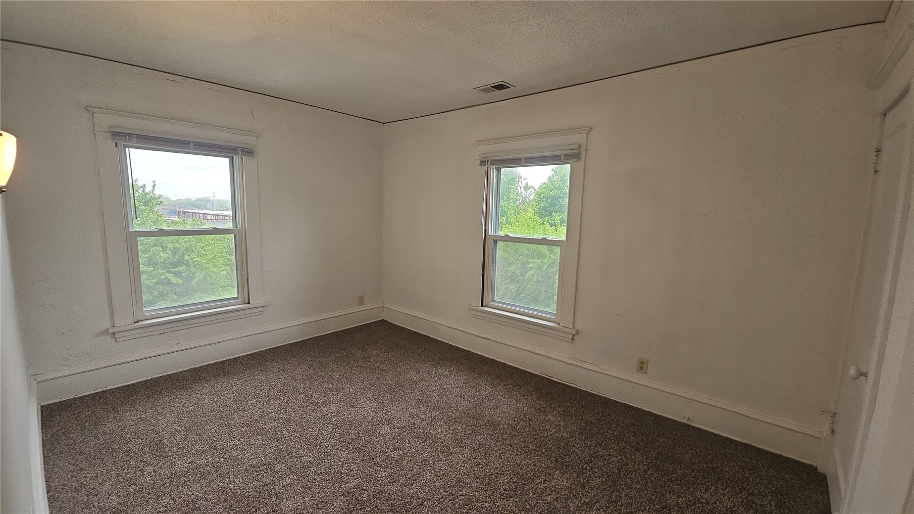 139 32nd Street NE Cedar Rapids IA 52402