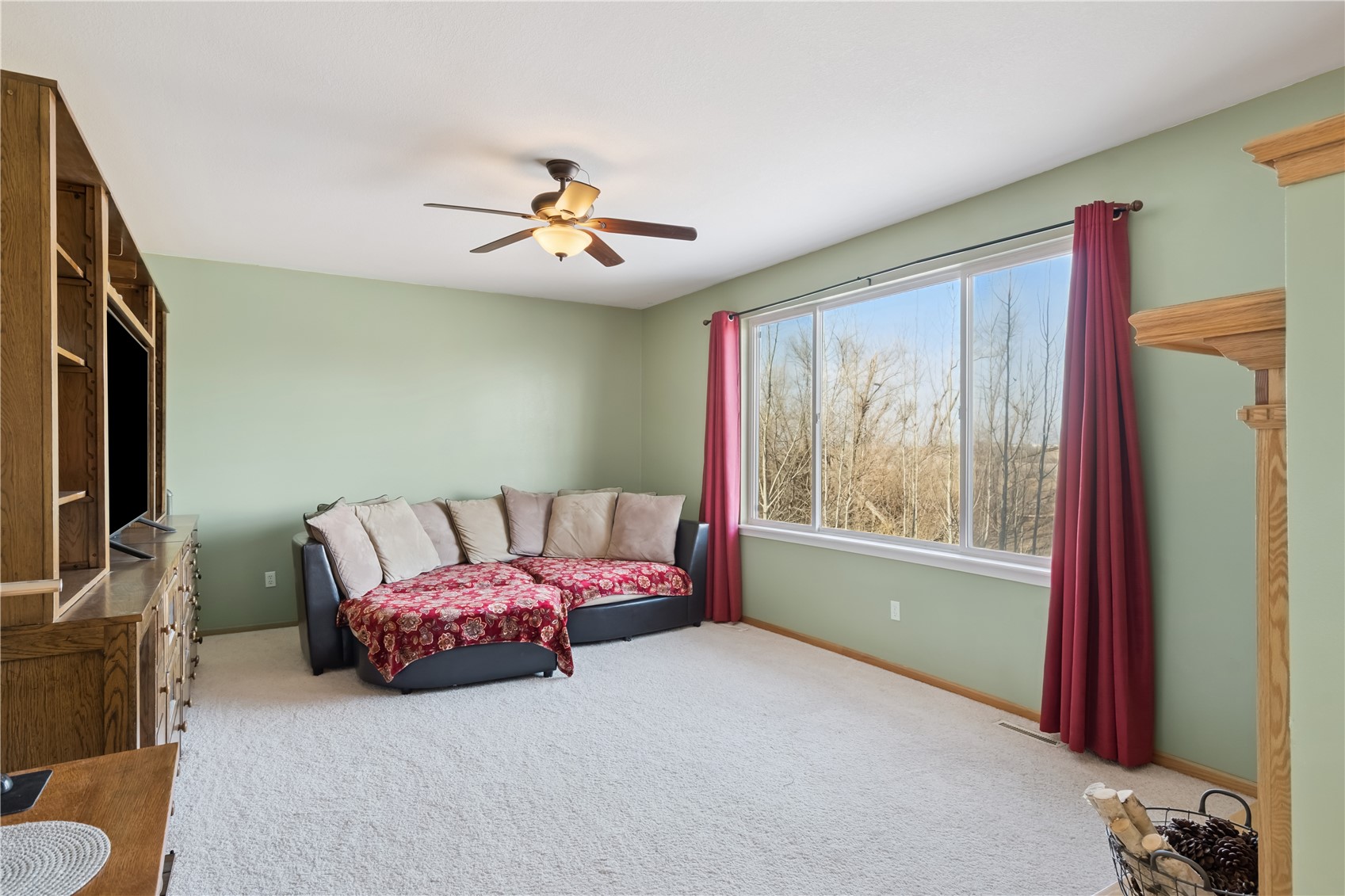 6608 Pheasant Hollow Road SW Cedar Rapids IA 52404