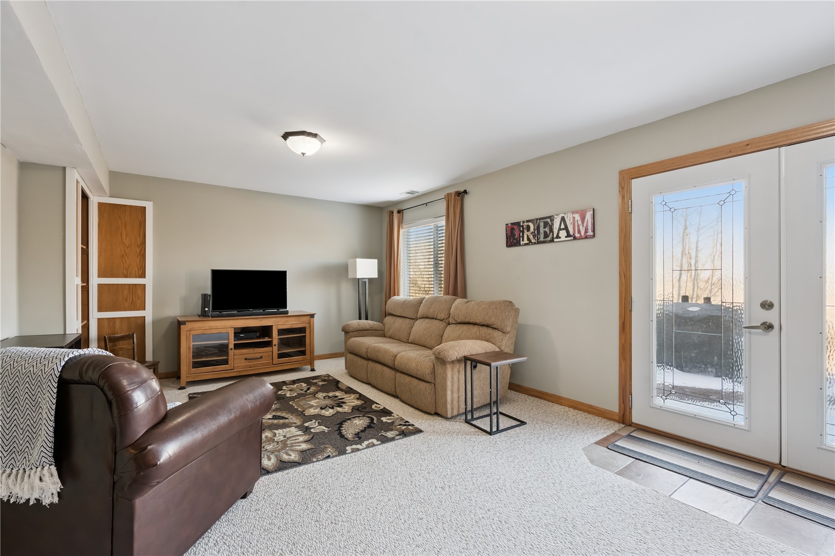 6608 Pheasant Hollow Road SW Cedar Rapids IA 52404