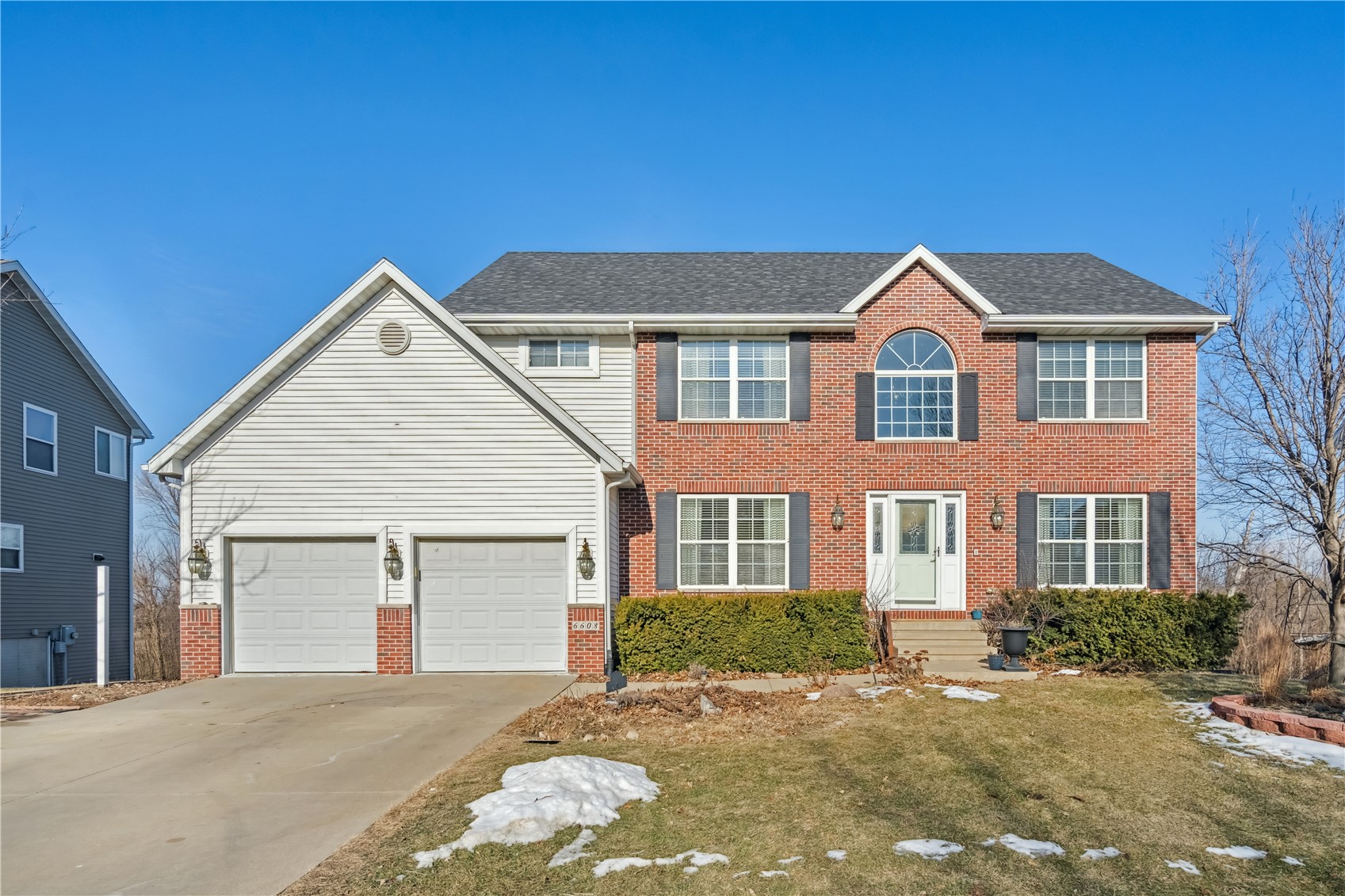 6608 Pheasant Hollow Road SW Cedar Rapids IA 52404