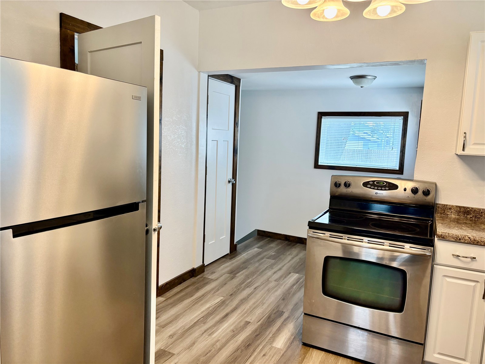 1065 H Avenue NW Cedar Rapids IA 52405