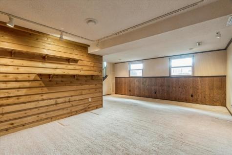 3620 Western Pine Drive NE Cedar Rapids IA 52402