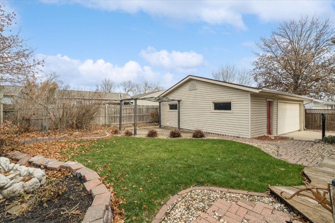 3620 Western Pine Drive NE Cedar Rapids IA 52402