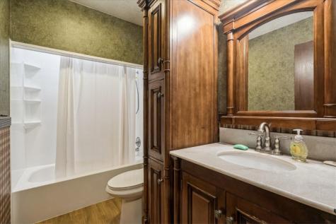 3620 Western Pine Drive NE Cedar Rapids IA 52402