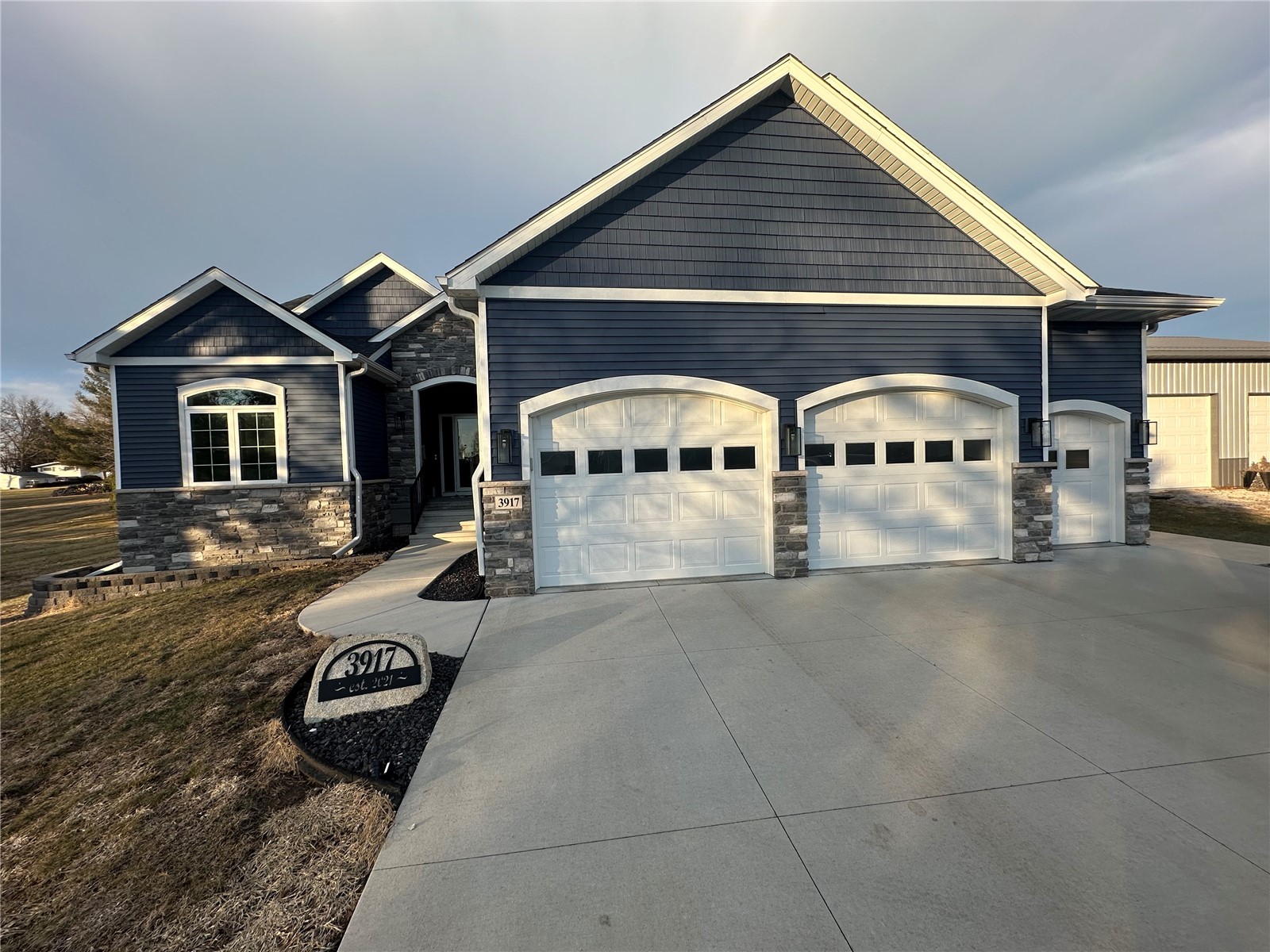 3917 Pikeview Drive Center Point IA 52213