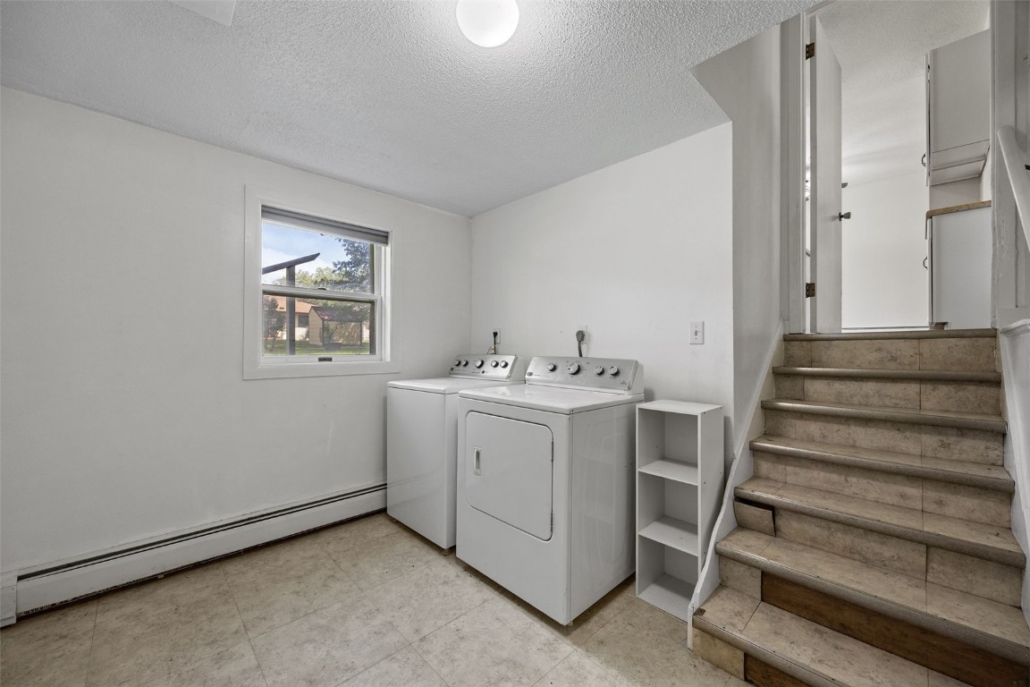 108 Parkview Court Tipton IA 52772