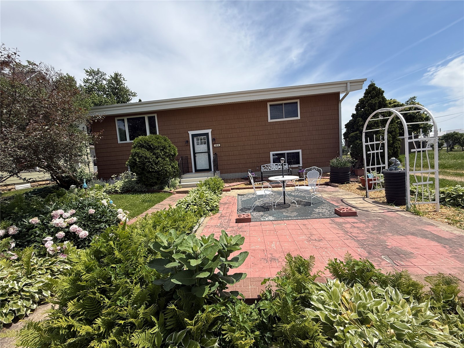 100 Rohrback Street Morley IA 52312
