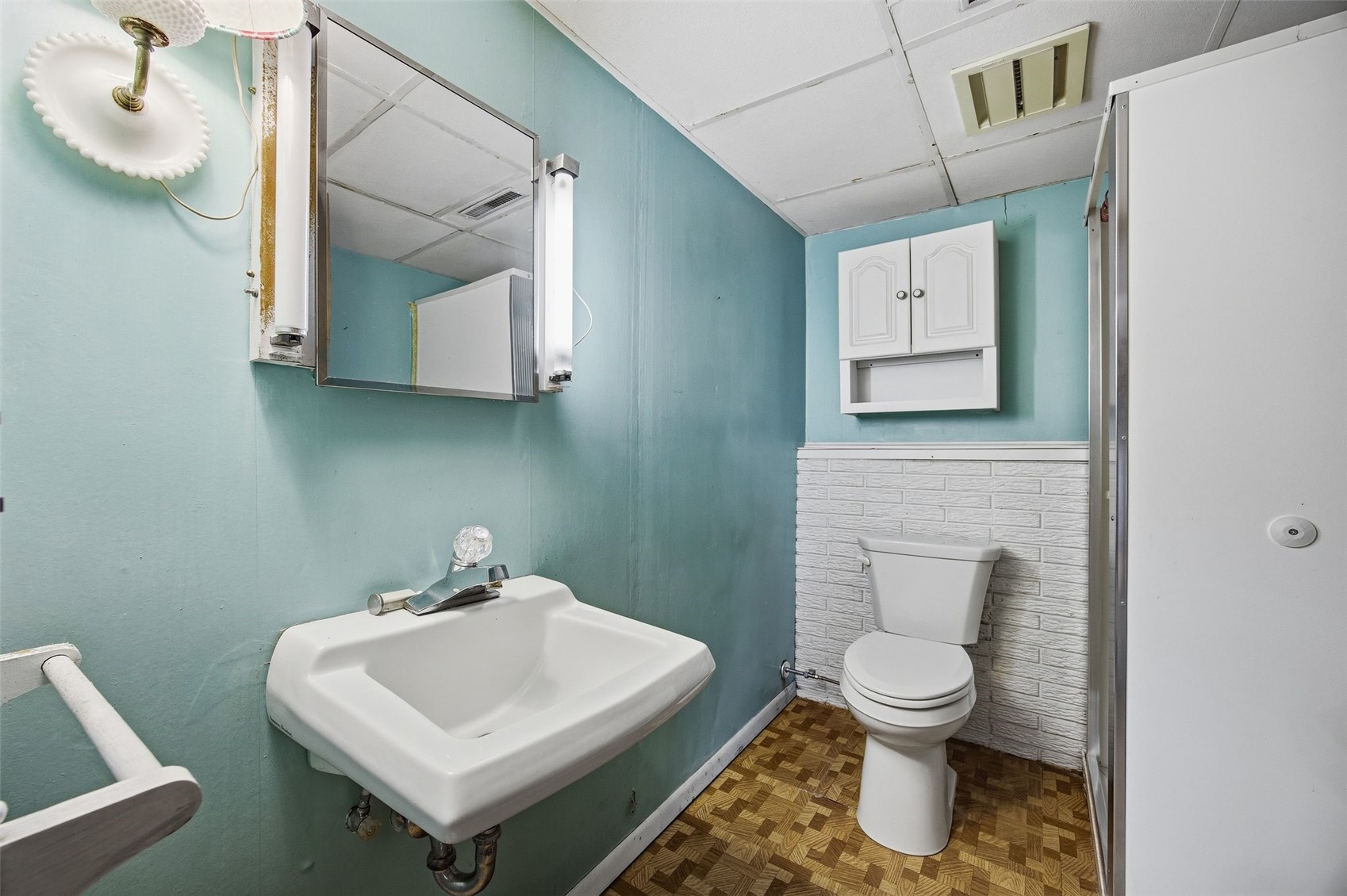 100 Rohrback Street Morley IA 52312