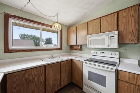 100 Rohrback Street Morley IA 52312