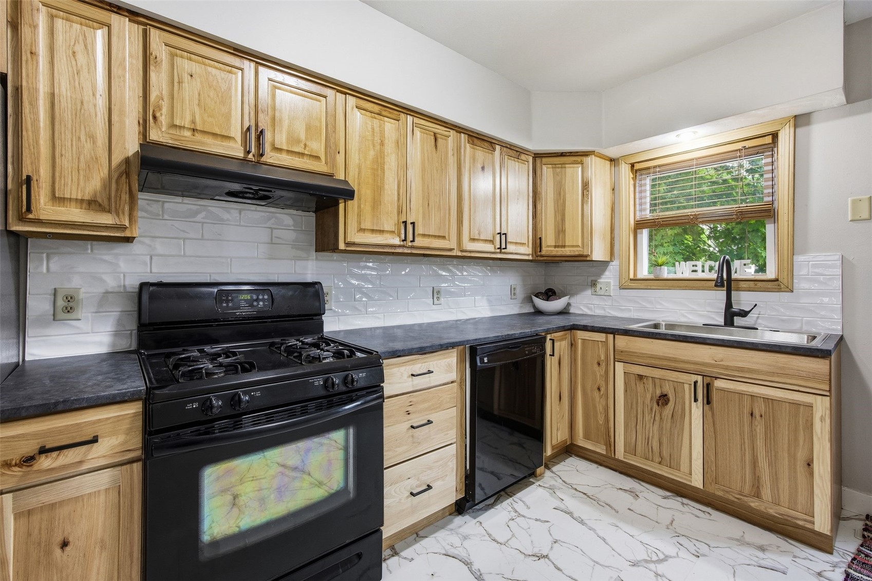 3806 E Avenue NE Cedar Rapids IA 52402