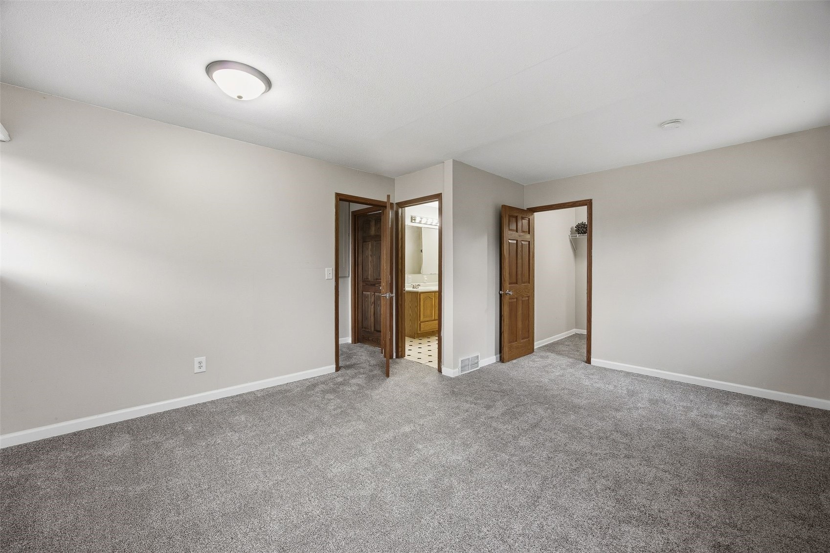 3806 E Avenue NE Cedar Rapids IA 52402