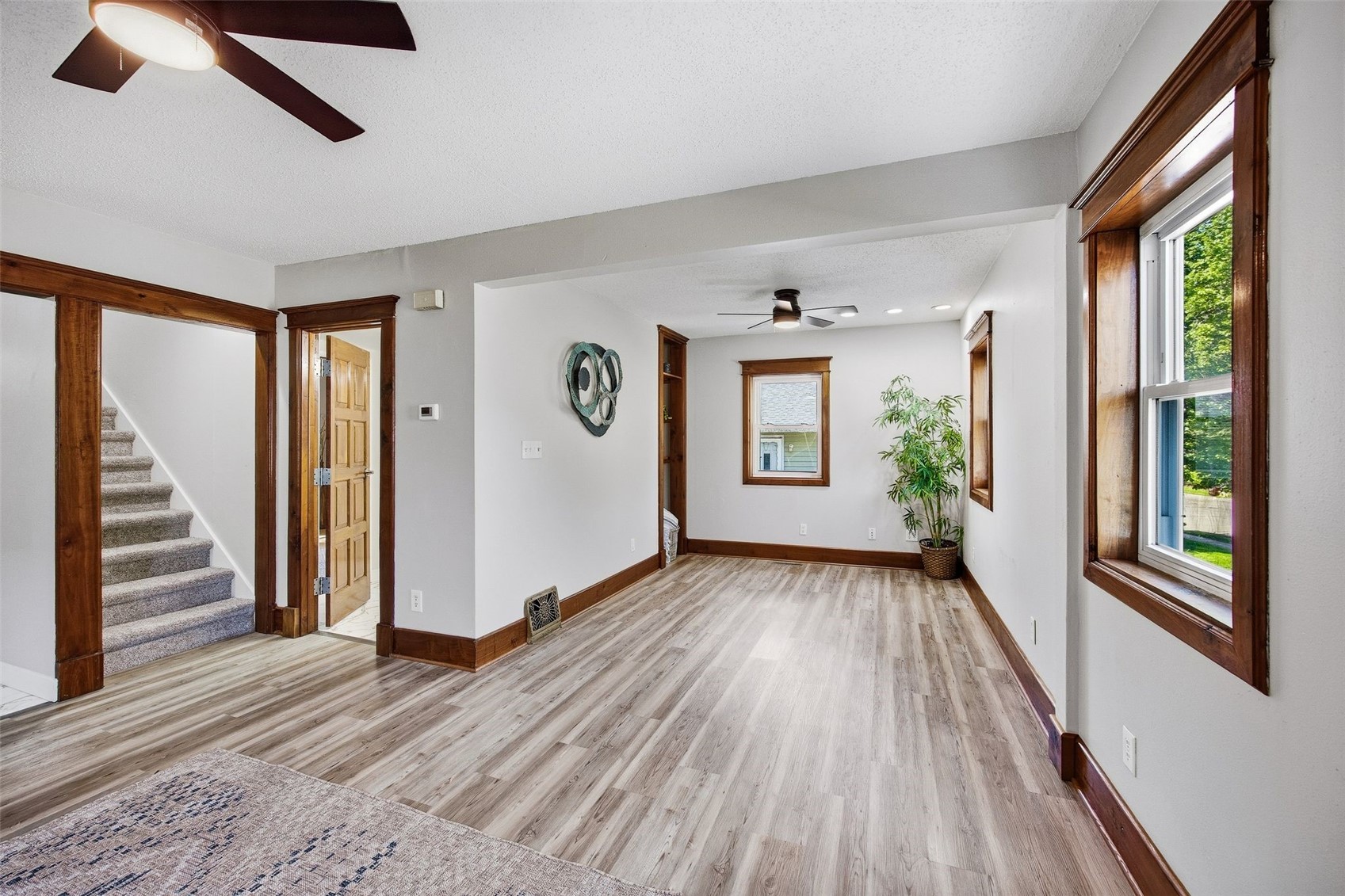3806 E Avenue NE Cedar Rapids IA 52402