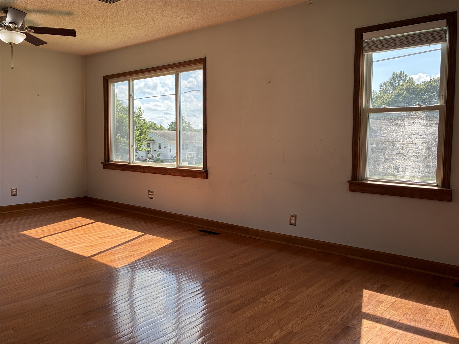 602 E 9th Vinton IA 52349