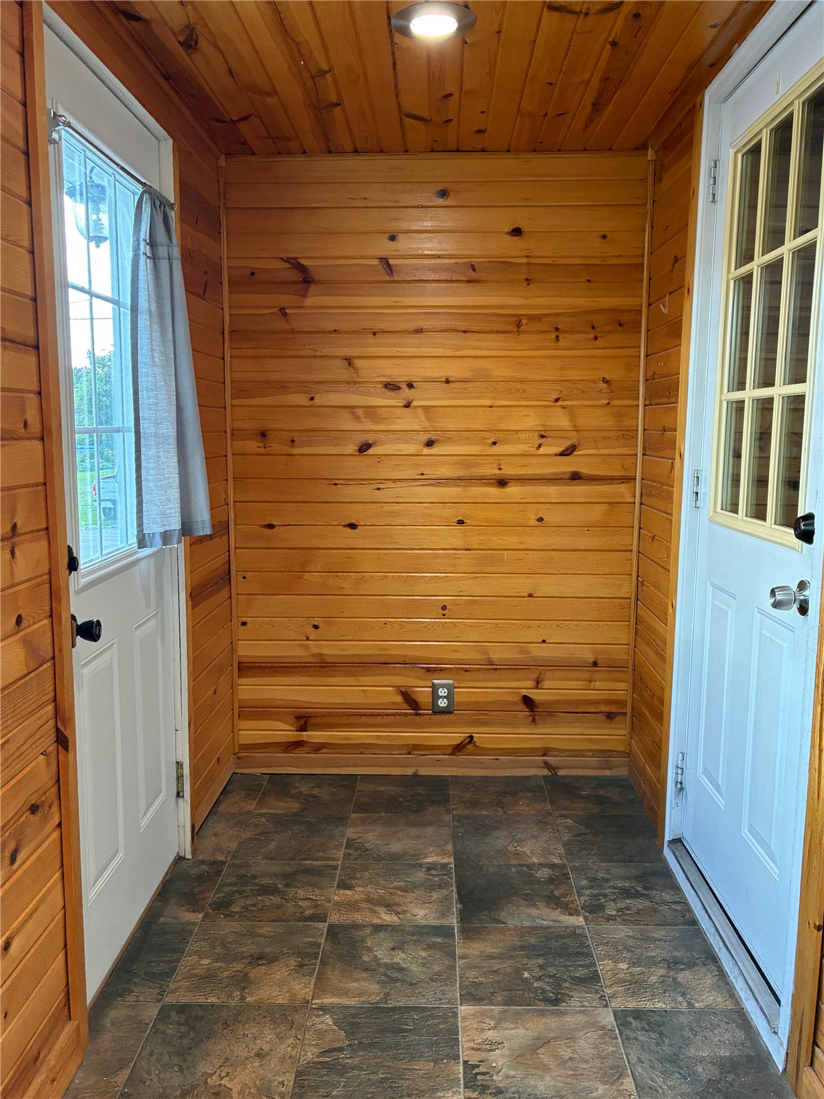 602 E 9th Vinton IA 52349
