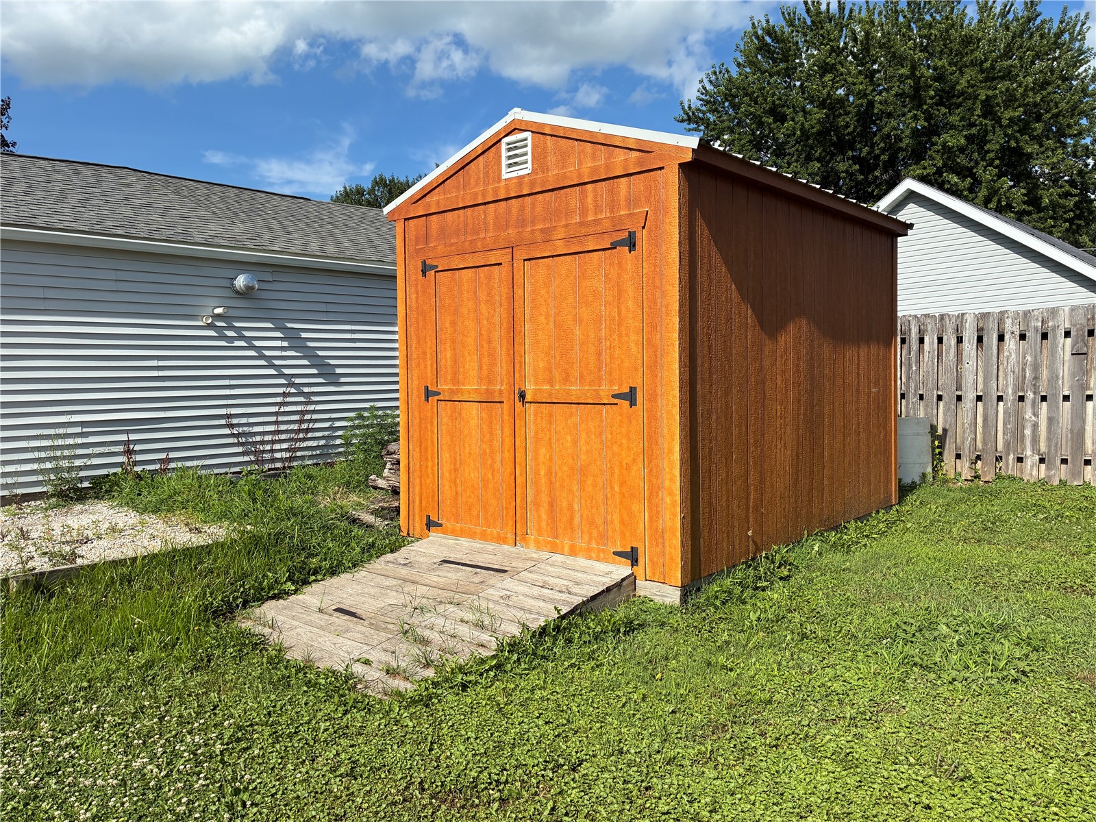 602 E 9th Vinton IA 52349