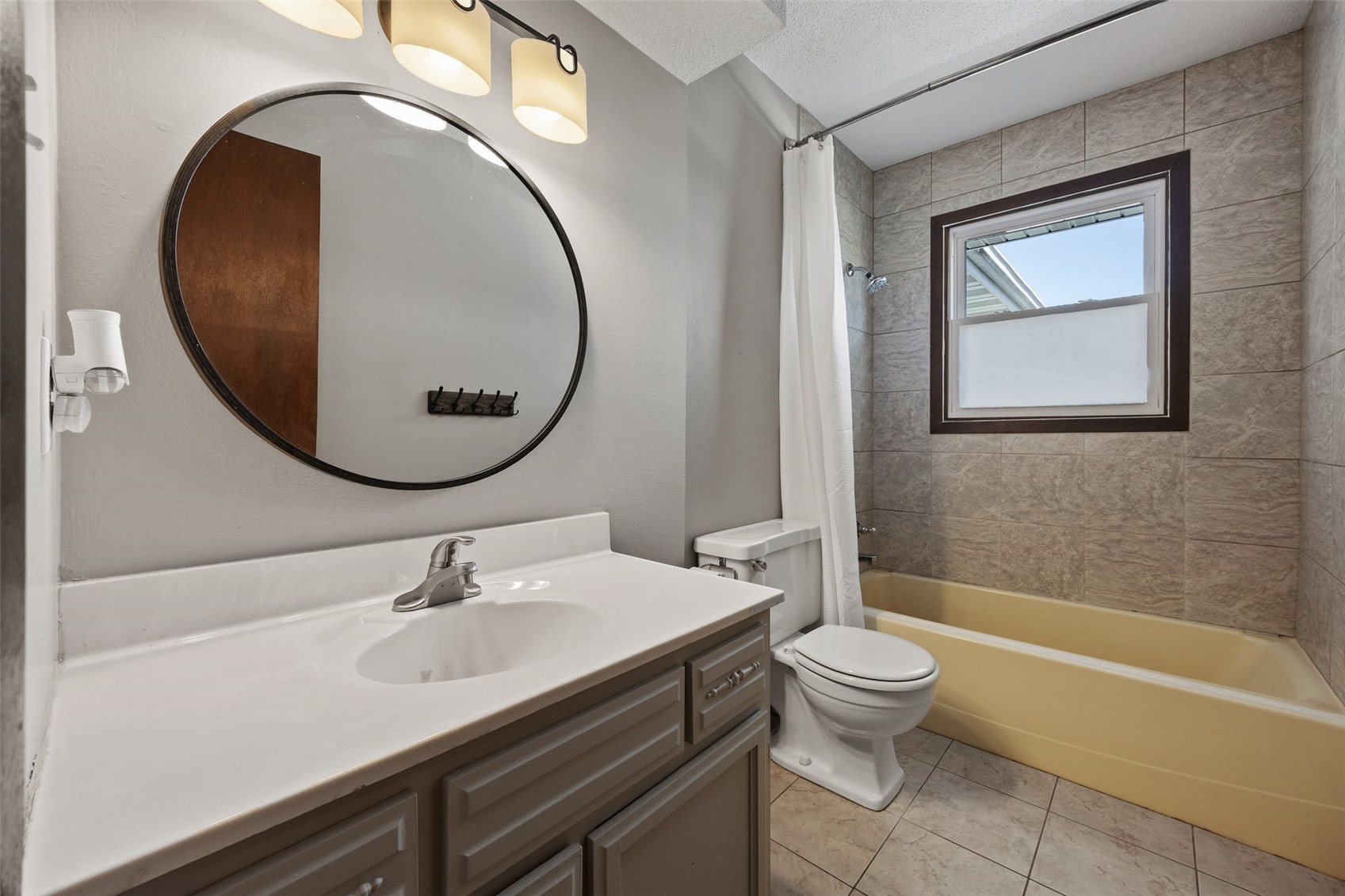 3272 Coral Avenue NE Solon IA 52333