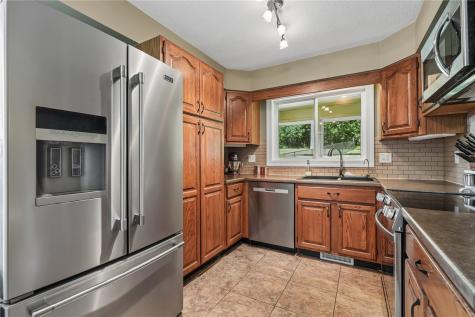 3740 Old Orchard Road NE Cedar Rapids IA 52402
