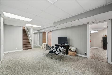 3740 Old Orchard Road NE Cedar Rapids IA 52402