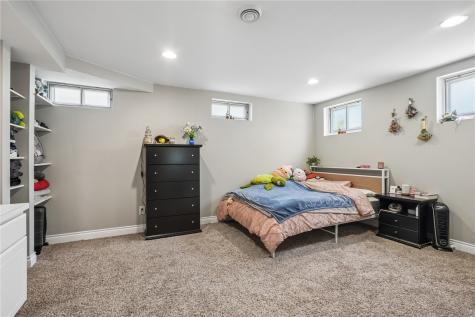 3740 Old Orchard Road NE Cedar Rapids IA 52402
