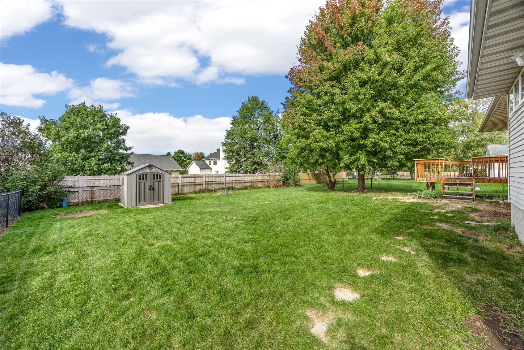 190 N 17th Avenue Hiawatha IA 52233