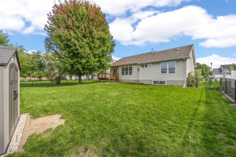 190 N 17th Avenue Hiawatha IA 52233