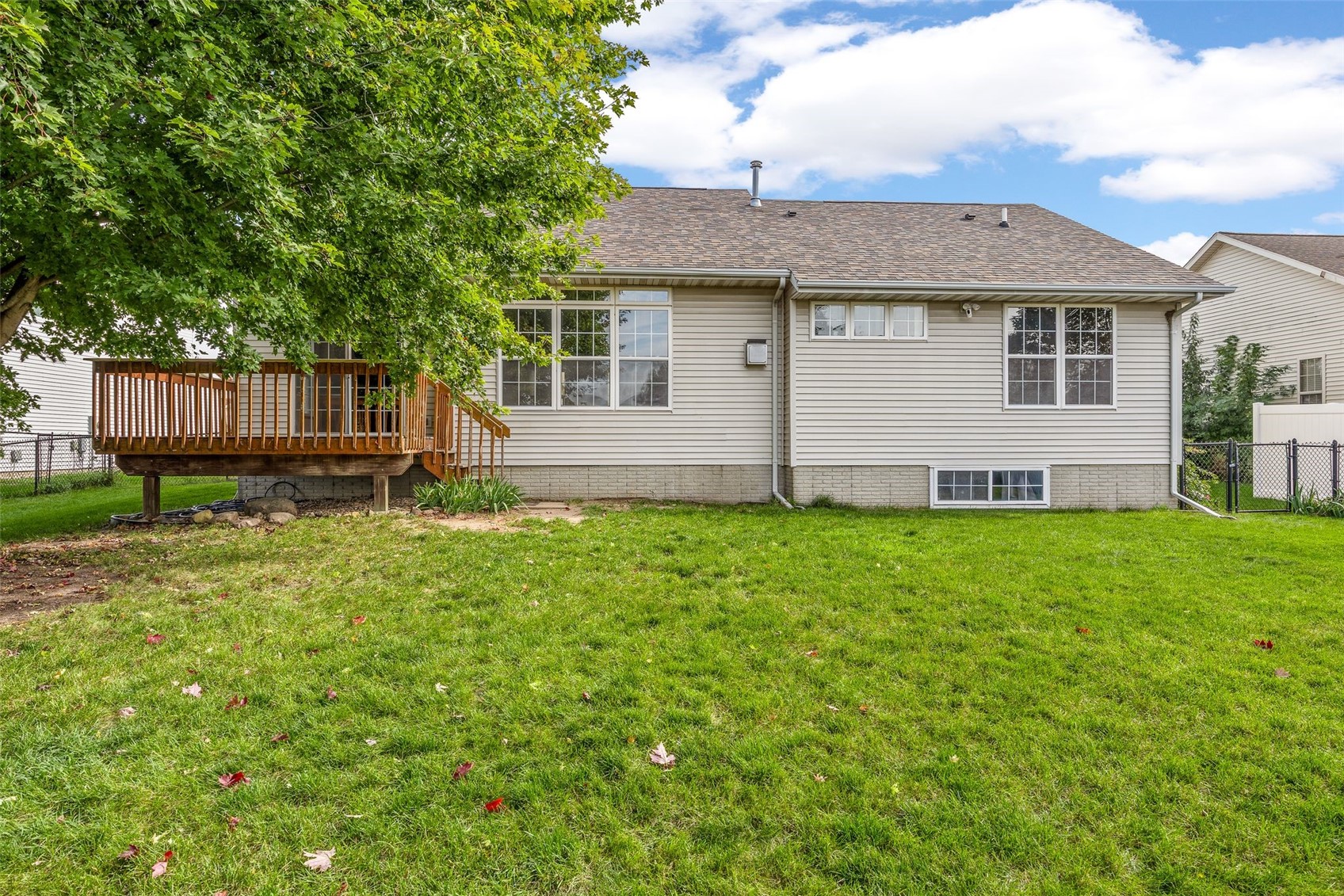 190 N 17th Avenue Hiawatha IA 52233