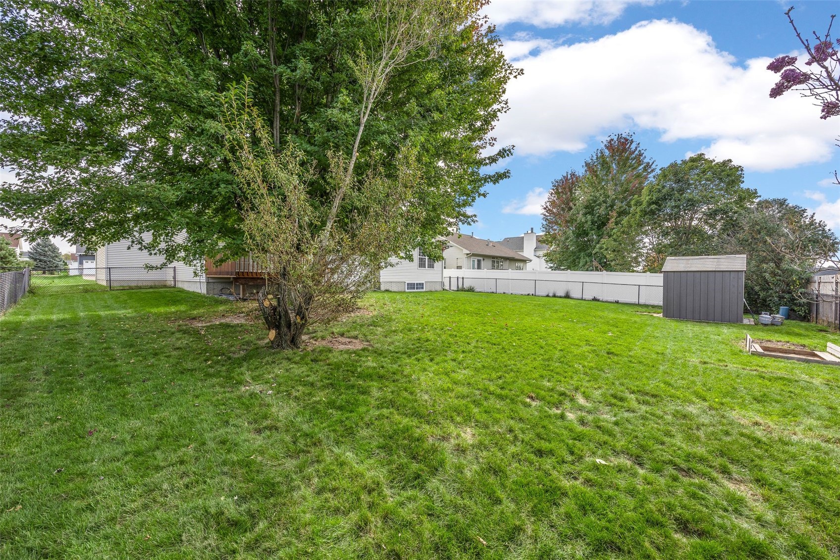 190 N 17th Avenue Hiawatha IA 52233