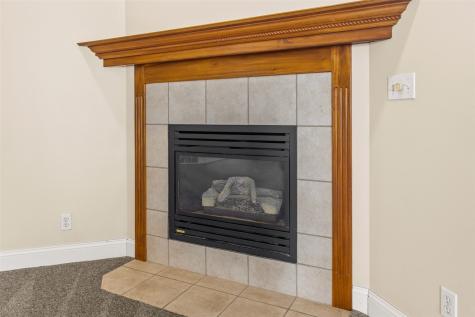 190 N 17th Avenue Hiawatha IA 52233