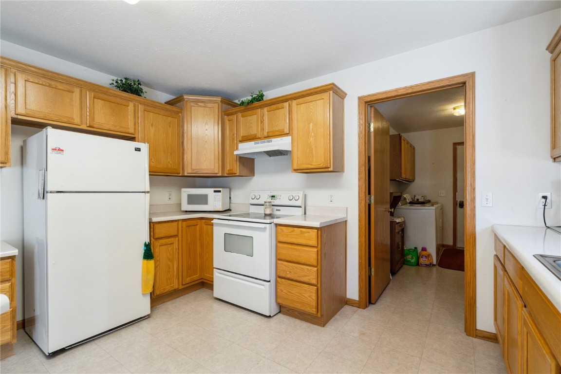 3022 Adel Street SE Cedar Rapids IA 52403