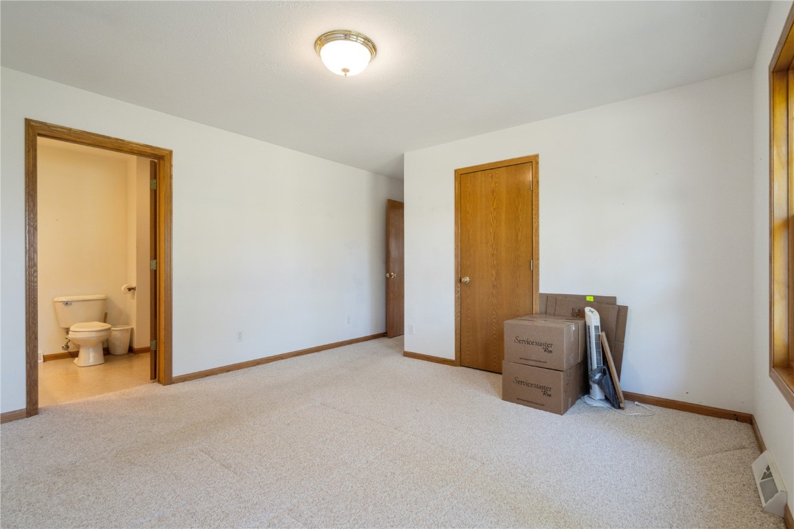 3022 Adel Street SE Cedar Rapids IA 52403