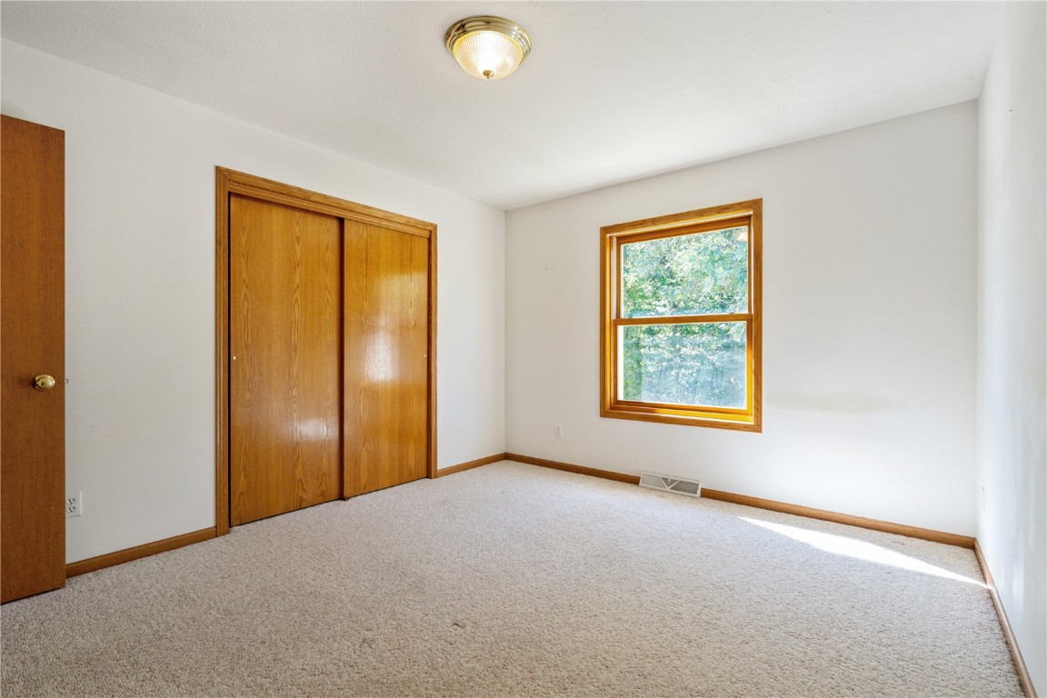 3022 Adel Street SE Cedar Rapids IA 52403