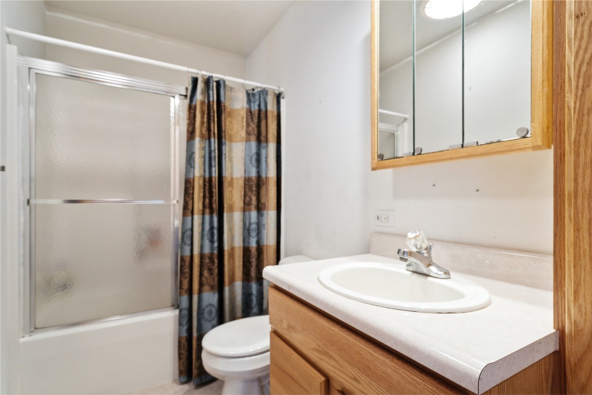 3022 Adel Street SE Cedar Rapids IA 52403