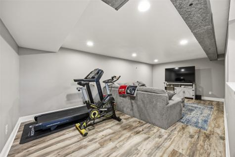 2765 14th Avenue Marion IA 52302