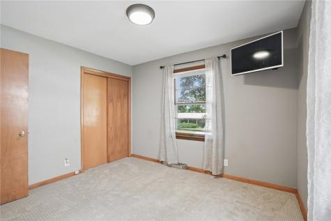 2762 Teresa Drive SW Cedar Rapids IA 52404
